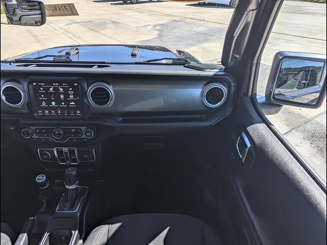 2023 Jeep Gladiator Overland 4x4