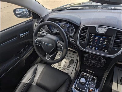 2023 Chrysler 300 Touring L