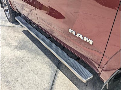 2020 RAM 1500 Laramie Crew Cab 4x4 5'7" Box