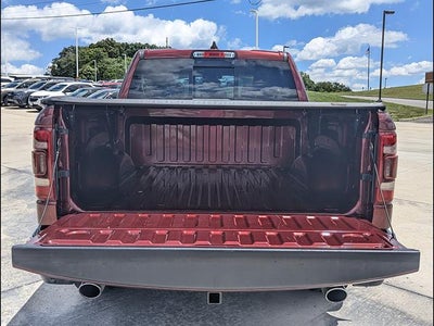 2020 RAM 1500 Laramie Crew Cab 4x4 5'7" Box