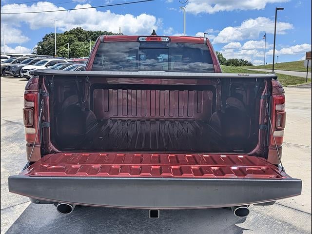 2020 RAM 1500 Laramie Crew Cab 4x4 5'7" Box