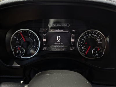 2020 RAM 1500 Laramie Crew Cab 4x4 5'7" Box