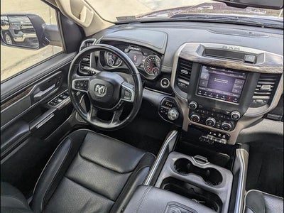 2020 RAM 1500 Laramie Crew Cab 4x4 5'7" Box