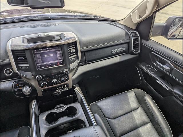 2020 RAM 1500 Laramie Crew Cab 4x4 5'7" Box