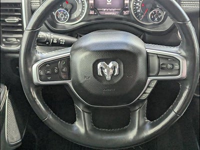 2020 RAM 1500 Laramie Crew Cab 4x4 5'7" Box