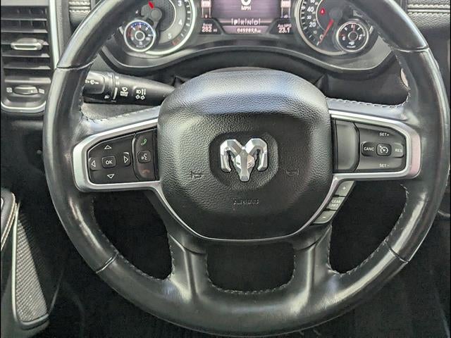 2020 RAM 1500 Laramie Crew Cab 4x4 5'7" Box