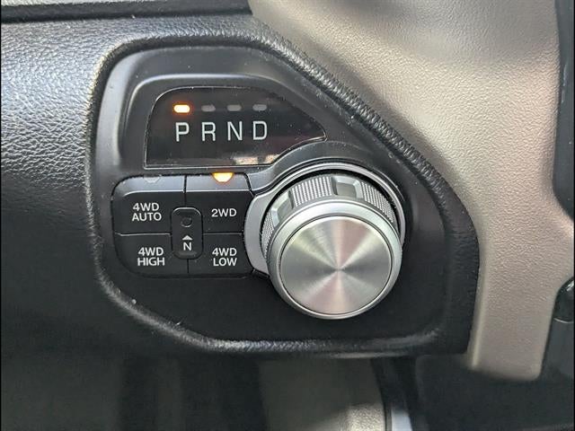 2020 RAM 1500 Laramie Crew Cab 4x4 5'7" Box