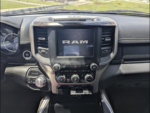 2020 RAM 1500 Laramie Crew Cab 4x4 5'7" Box