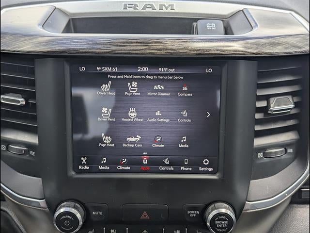 2020 RAM 1500 Laramie Crew Cab 4x4 5'7" Box
