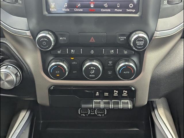 2020 RAM 1500 Laramie Crew Cab 4x4 5'7" Box