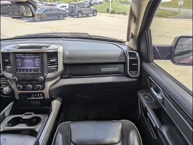 2020 RAM 1500 Laramie Crew Cab 4x4 5'7" Box