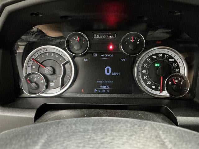 2023 RAM 1500 Classic SLT Crew Cab 4x4 5'7" Box