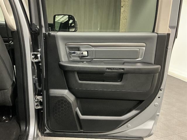 2023 RAM 1500 Classic SLT Crew Cab 4x4 5'7" Box