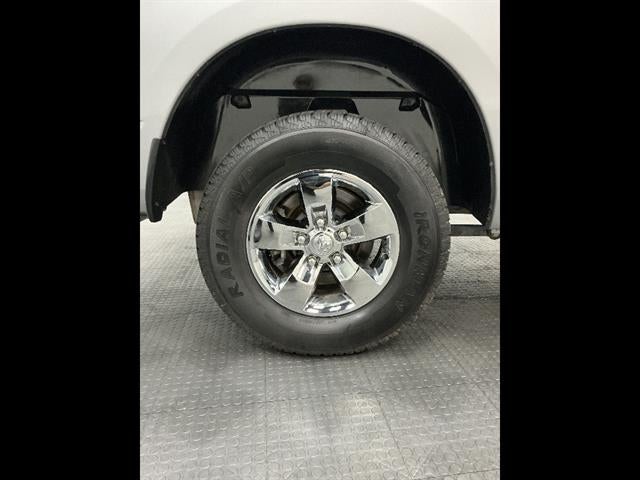 2023 RAM 1500 Classic SLT Crew Cab 4x4 5'7" Box