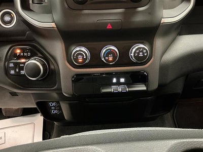 2020 RAM 1500 Big Horn Quad Cab 4x4 6'4" Box