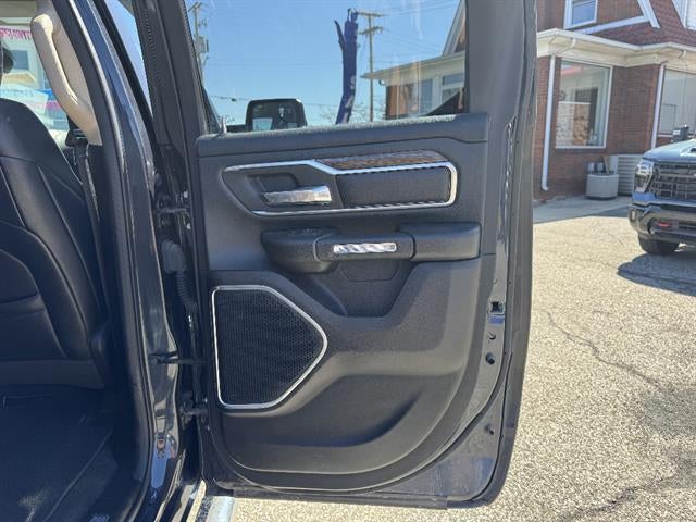 2020 RAM 1500 Laramie Quad Cab 4x4 6'4" Box