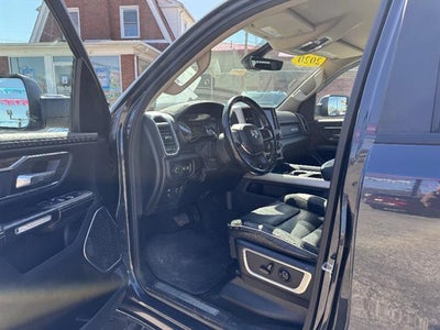 2020 RAM 1500 Laramie Quad Cab 4x4 6'4" Box