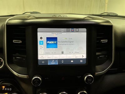 2022 RAM 1500 Big Horn Crew Cab 4x4 6'4" Box