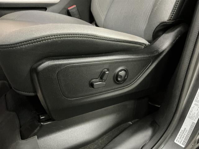 2022 RAM 1500 Big Horn Crew Cab 4x4 6'4" Box