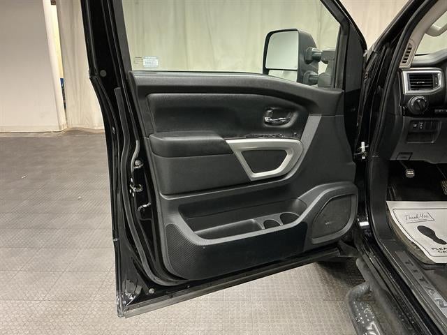 2021 Nissan TITAN Crew Cab SV 4x4
