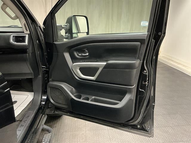2021 Nissan TITAN Crew Cab SV 4x4