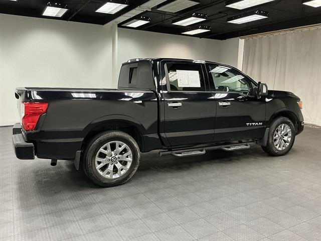 2021 Nissan TITAN Crew Cab SV 4x4