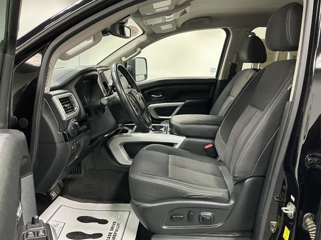 2021 Nissan TITAN Crew Cab SV 4x4