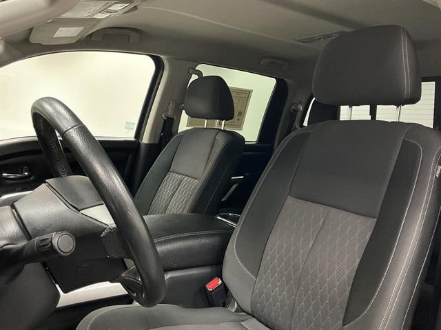 2021 Nissan TITAN Crew Cab SV 4x4