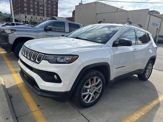 2022 Jeep Compass Latitude Lux 4X4's photo