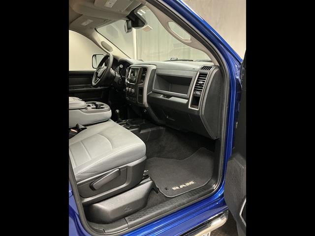 2017 RAM 2500 Tradesman Crew Cab 4x4 6'4" Box