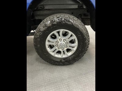 2017 RAM 2500 Tradesman Crew Cab 4x4 6'4" Box