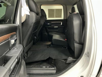2017 RAM 2500 Laramie Crew Cab 4x4 6'4" Box